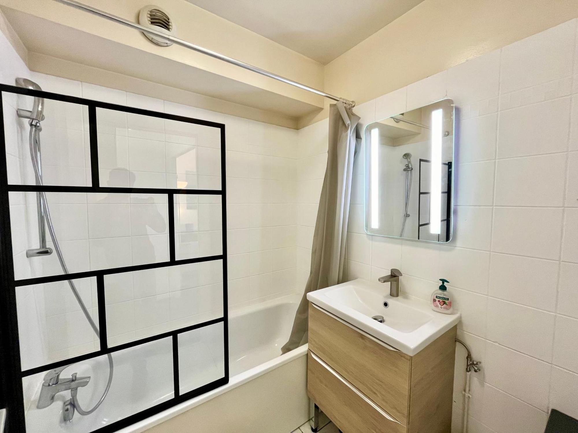 Apartment Le Forville Centre Avec Parking Reims